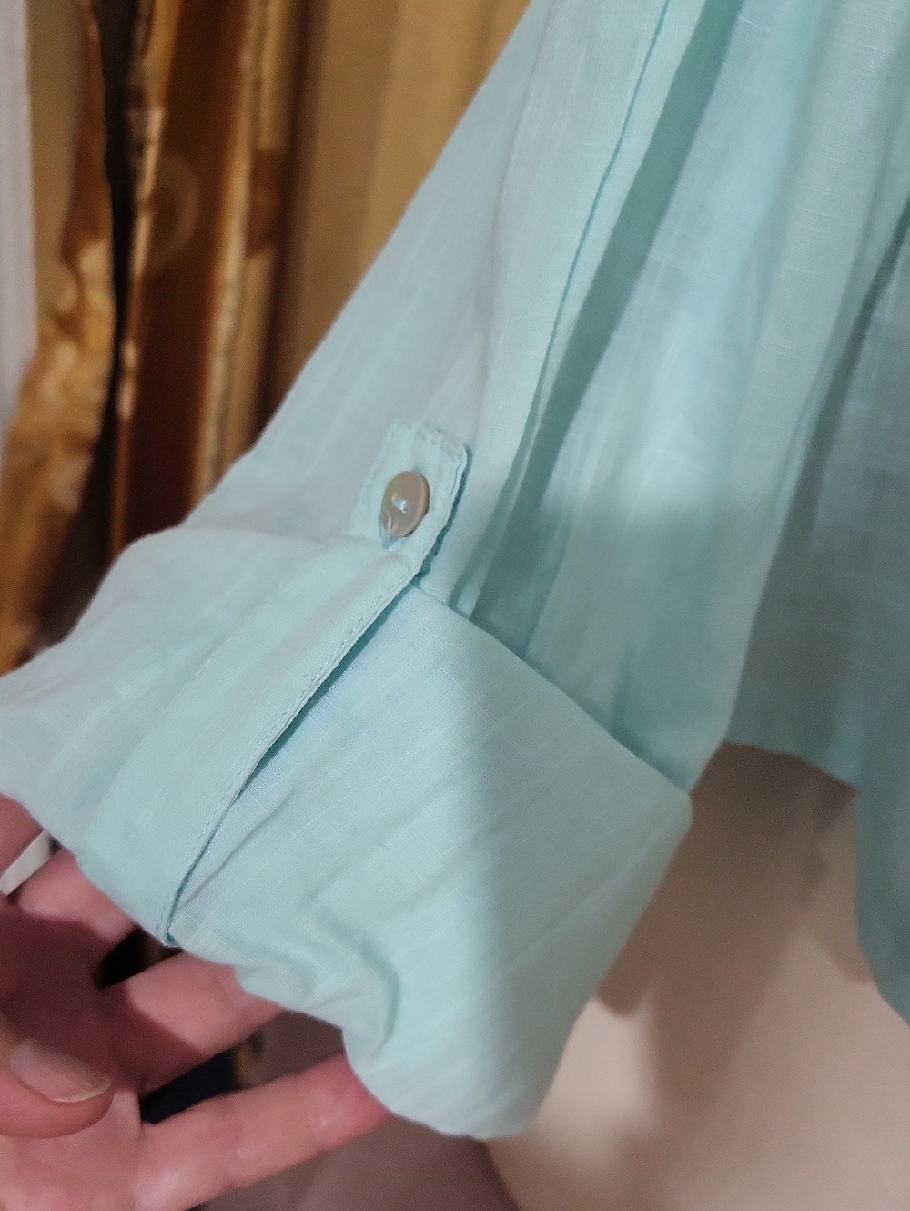 Custom Cropped Button Down - Picture 6 of 8